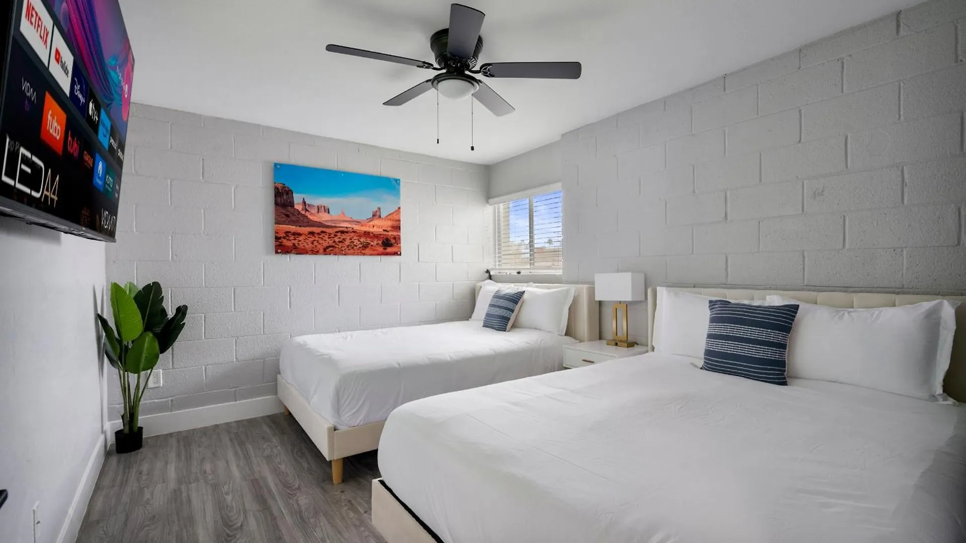 Spacious 2Br Getaway With Pool & Free Parking Scottsdale